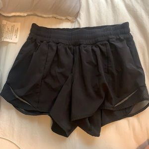 lululemon hotty hot shorts